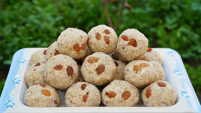 Chawal k laddu pinniyan with nuts and desi ghee with gur jaggery